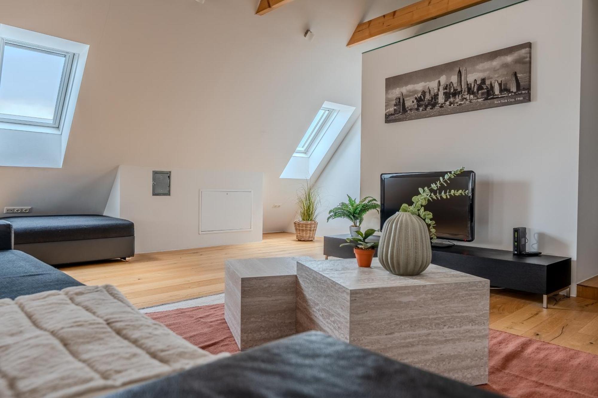 דירות קרמס אן דר דונאו Loft Dachsberg מראה חיצוני תמונה